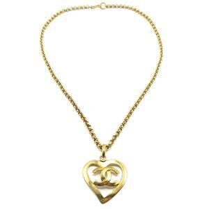 Chanel Cc Heart Pendant Metal Gold Gold_Plated Necklace Jewelry